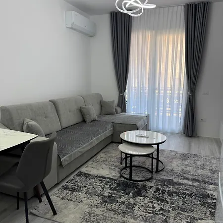 House Albania * Kamez