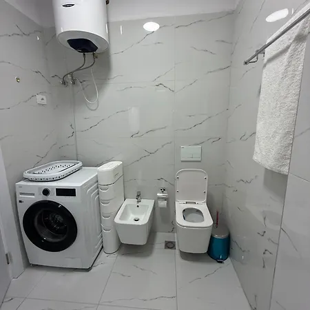 Appartement House Albania *